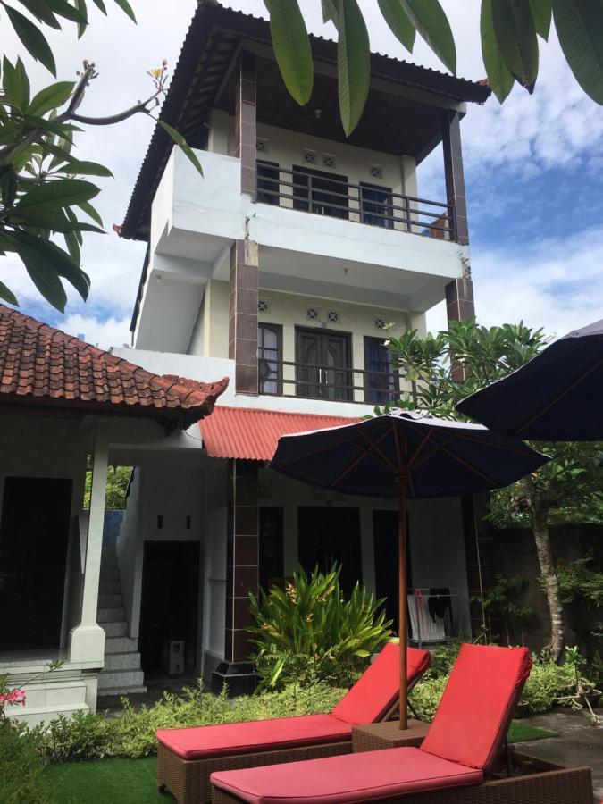 Wahyu Homestay 1 レンボンガン島 エクステリア 写真