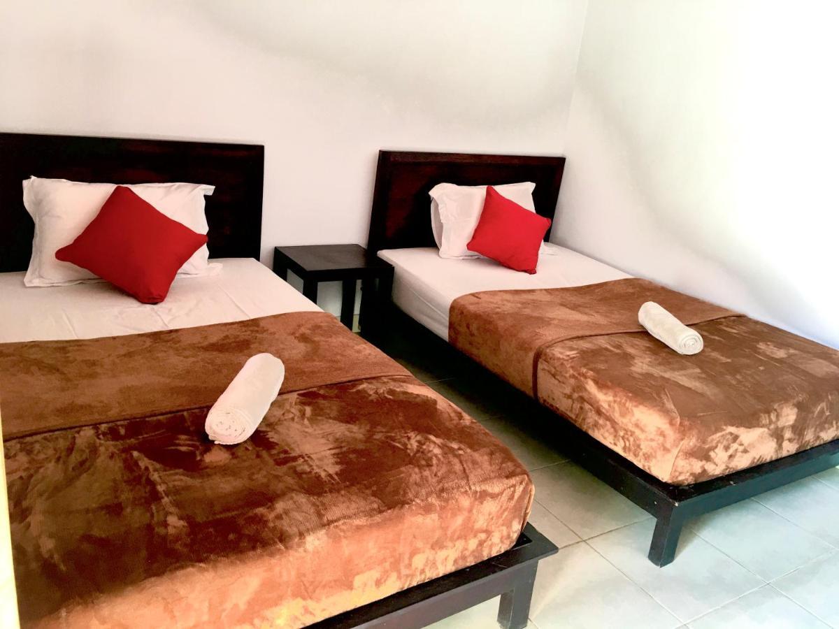 Wahyu Homestay 1 レンボンガン島 エクステリア 写真